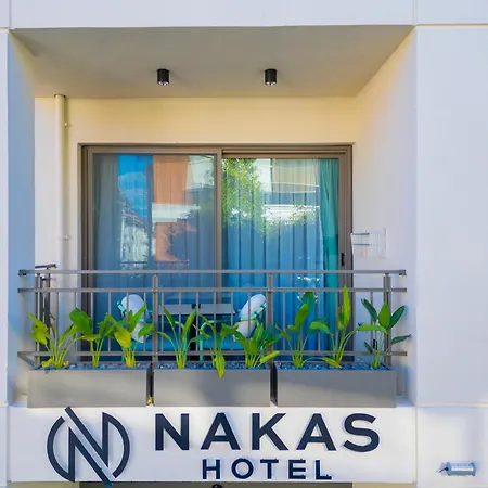 Отель Nakas *